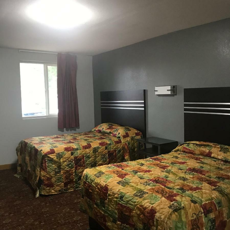 Guest Inn Yukon Εξωτερικό φωτογραφία